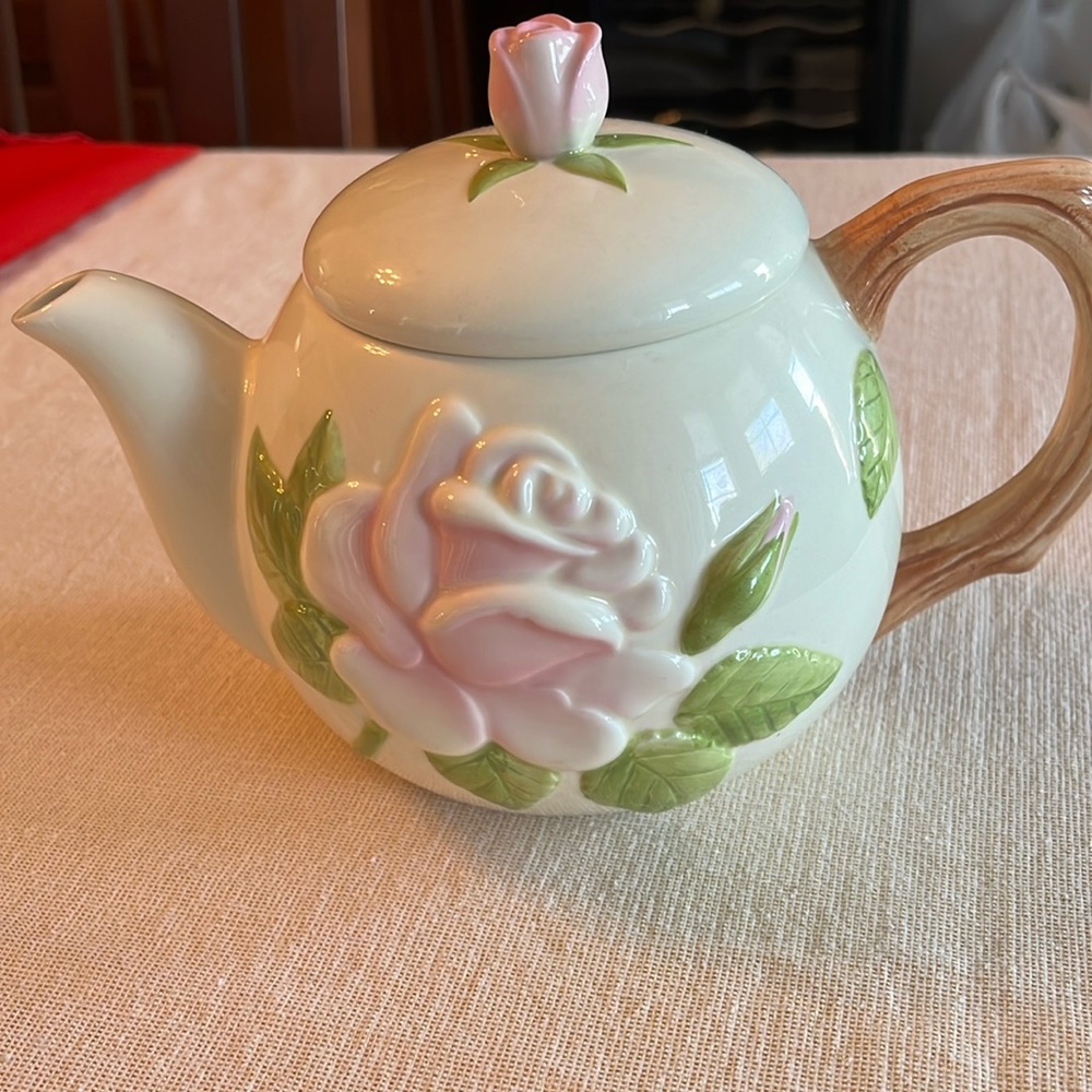 Pink Rose Teapot